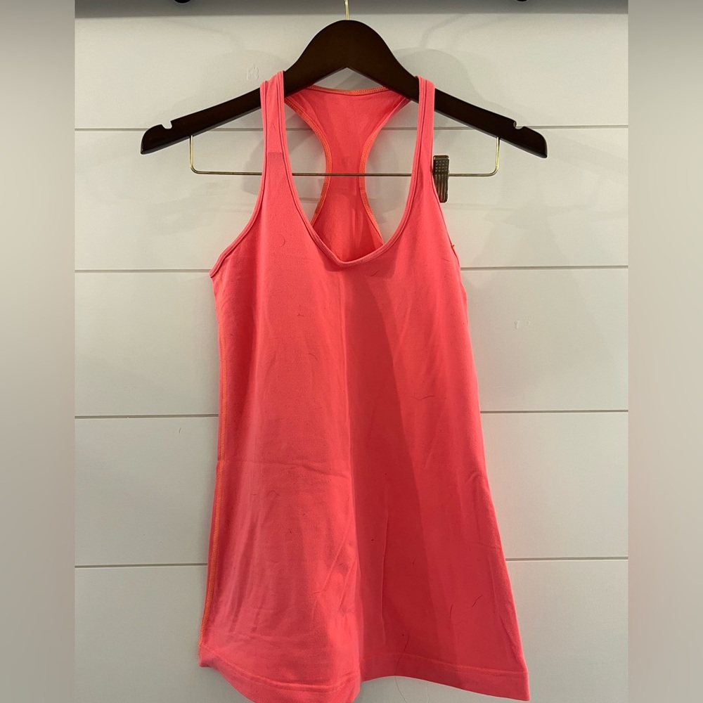 Lululemon cool racerback sz 8 coral